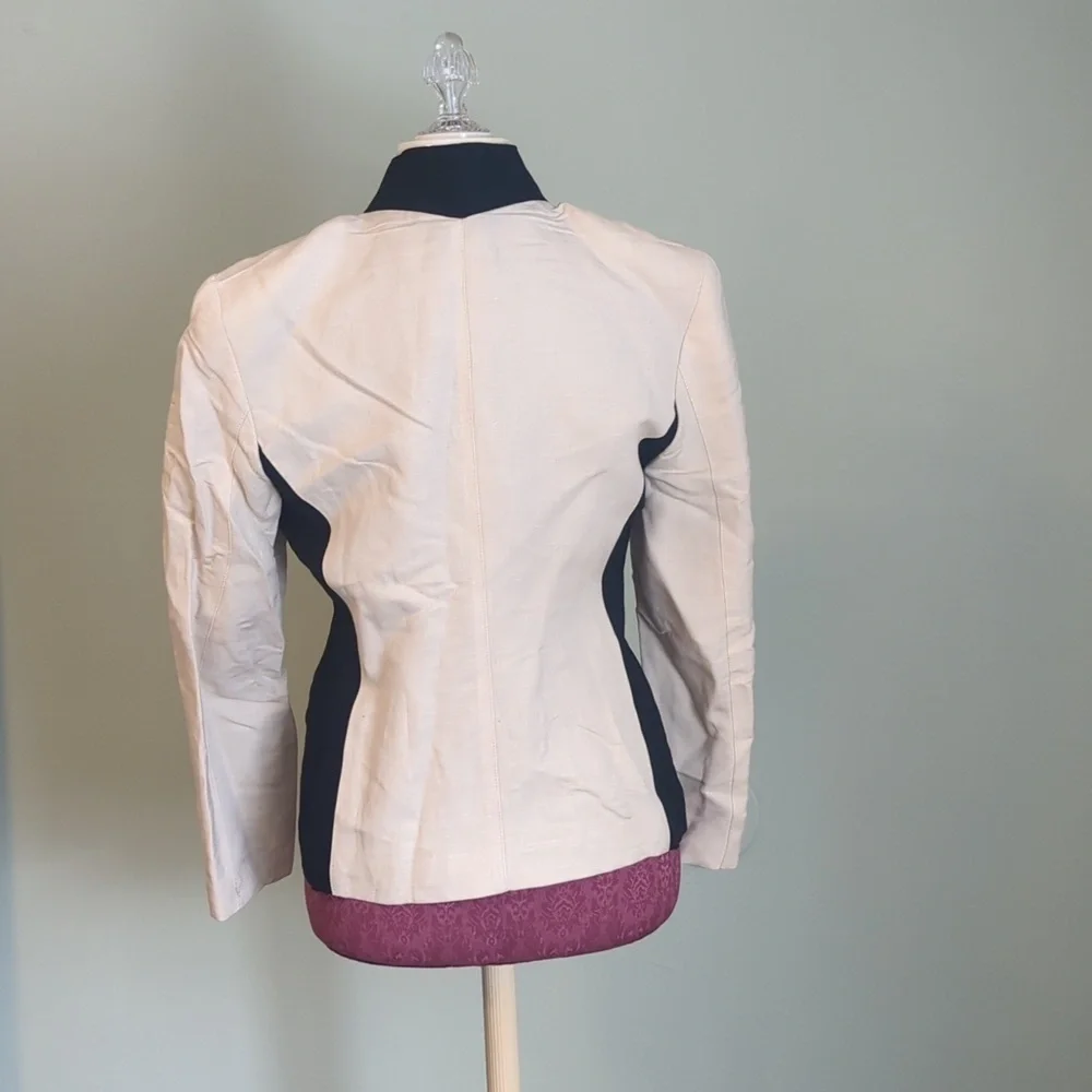 Mondi Black and Cream‎ Geometric Skirt Suit, EU 36
